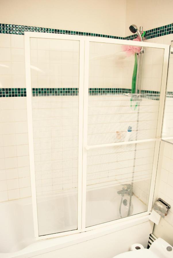 Chambre 2 Pers, Repas Et Taxi Cdg Extra Aulnay-sous-Bois Esterno foto